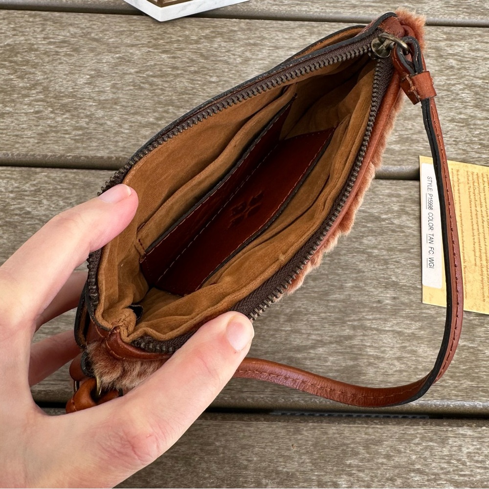 EUC Patrica Nash Wristlet - Picture 3 of 5
